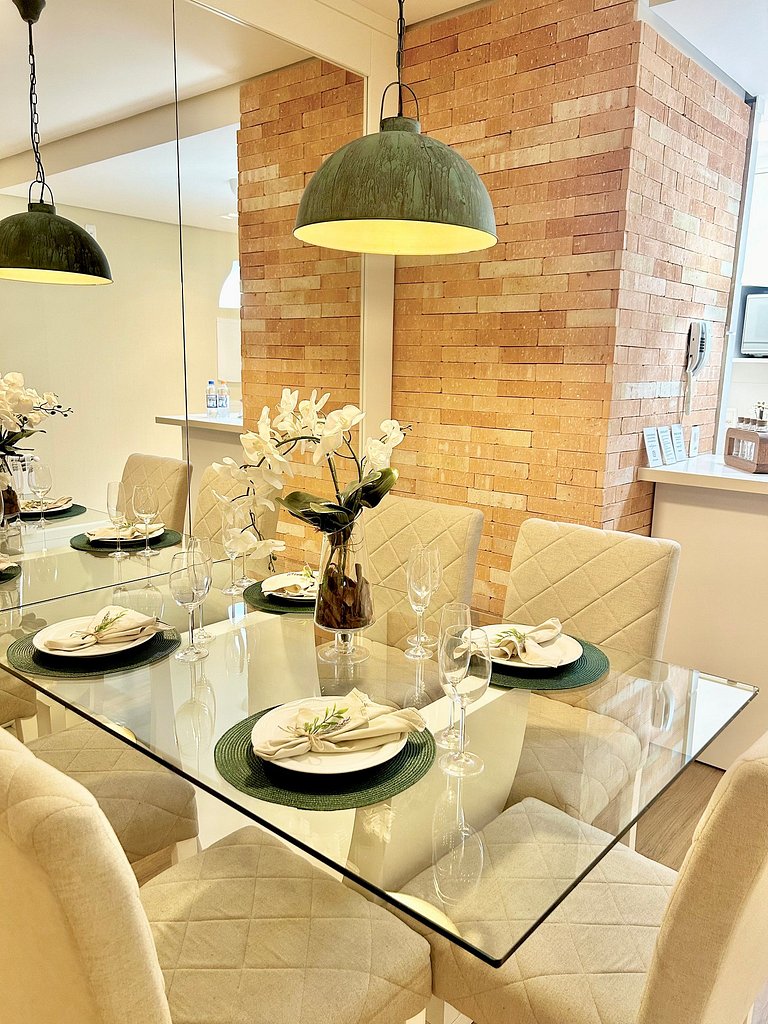 Apto Encantador com Lareira, piscina e jacuzzi