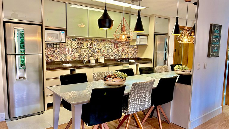 Lindo e aconchegante com lareira cond c/ piscina