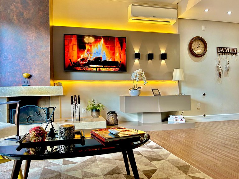 Lindo e aconchegante com lareira cond c/ piscina