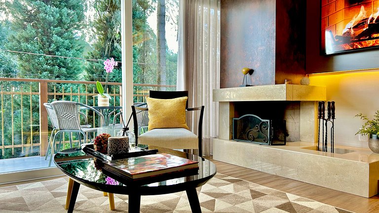 Lindo e aconchegante com lareira cond c/ piscina