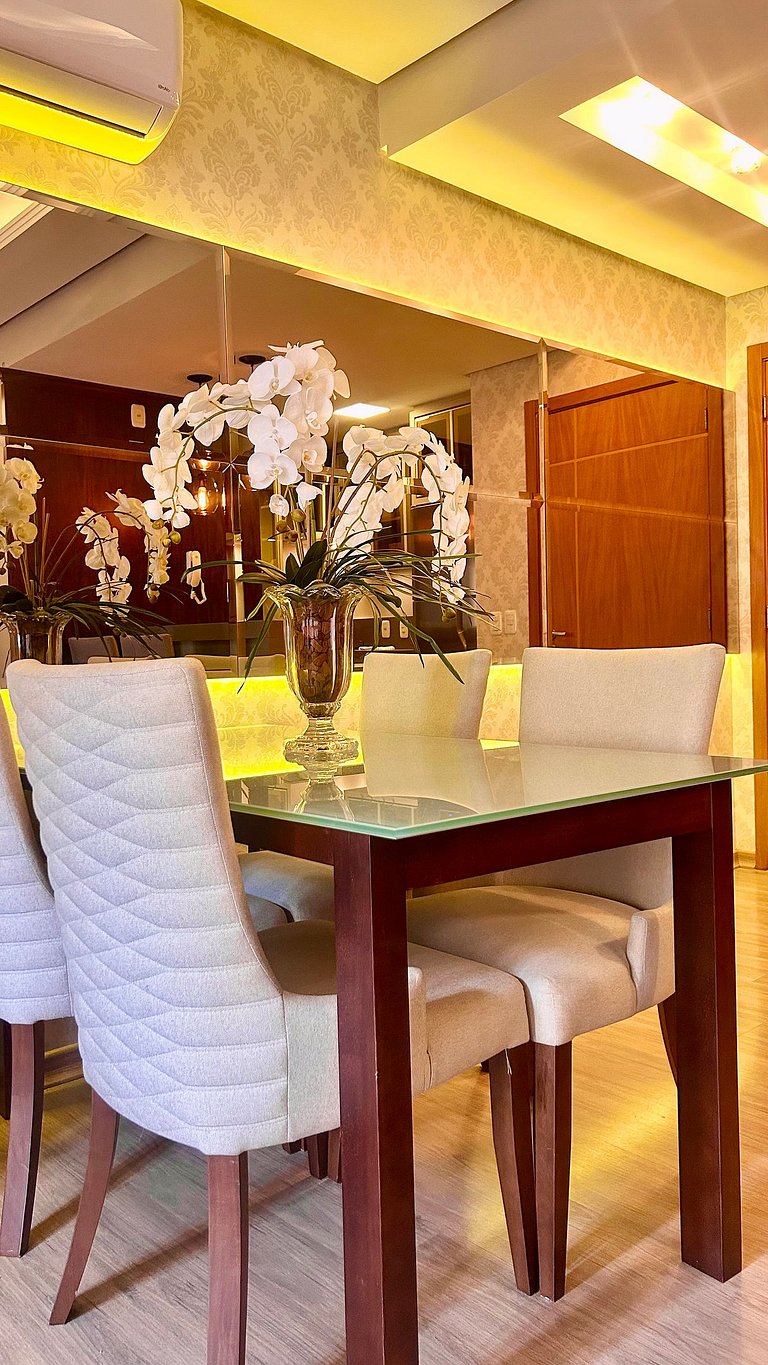 Alto Padrão com lareira, piscina e vista incrível