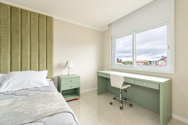 Apto lindo e completo centro de Canela