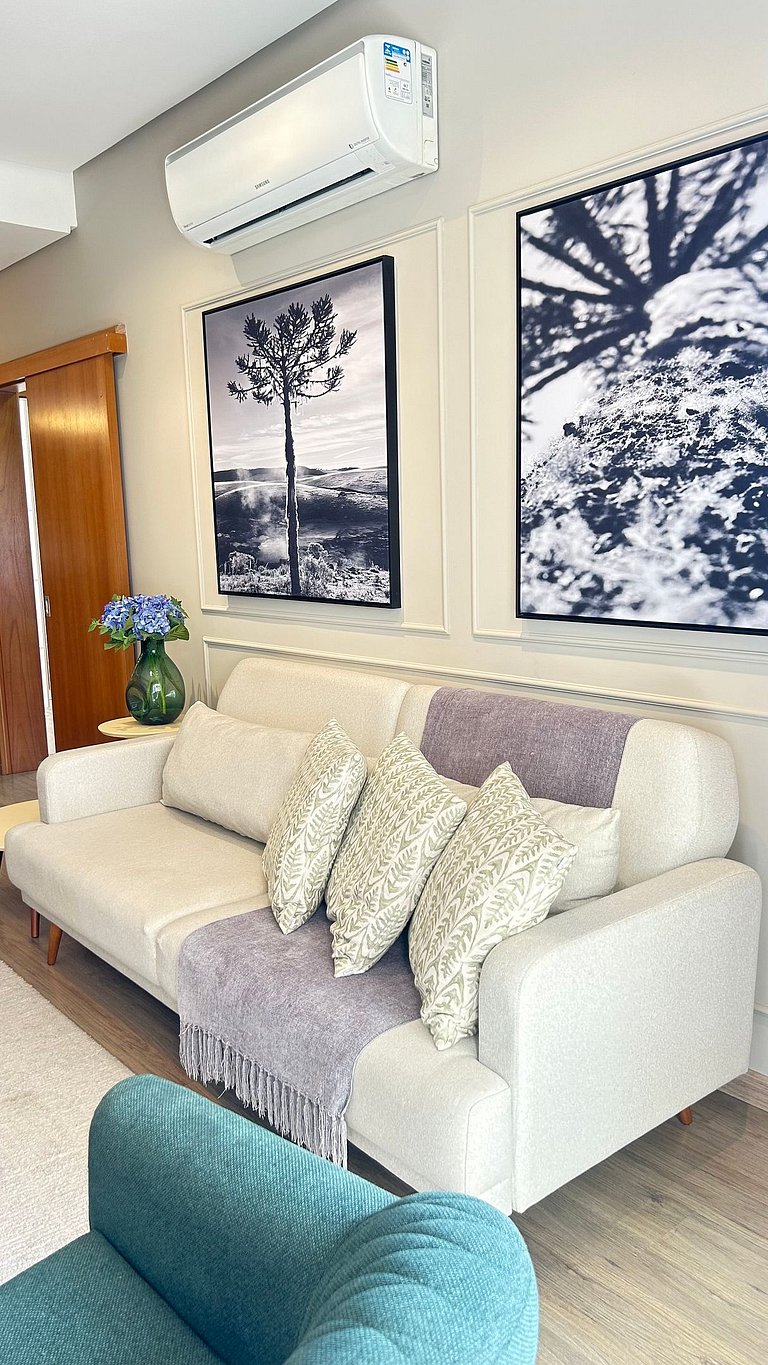 Belíssimo Apto com lareira e piscina aquecida!