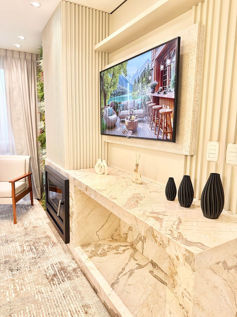 Refúgio Moderno com Lareira em Canela