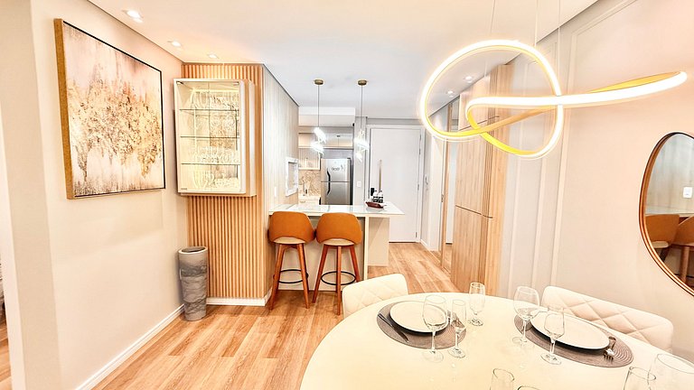 Refúgio Moderno com Lareira em Canela