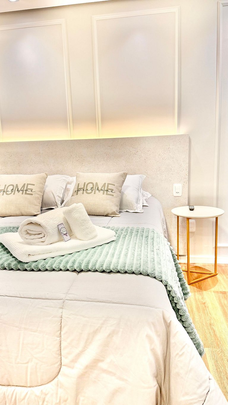 Refúgio Moderno com Lareira em Canela