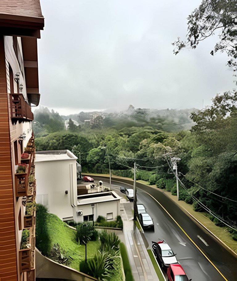 Lindo Apto em cond. com piscina aquecida e ofurô