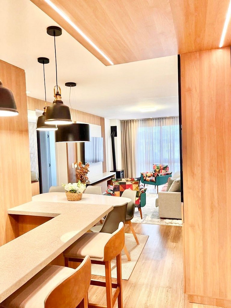 Conforto e Estilo em Canela. 2 suítes com lareira