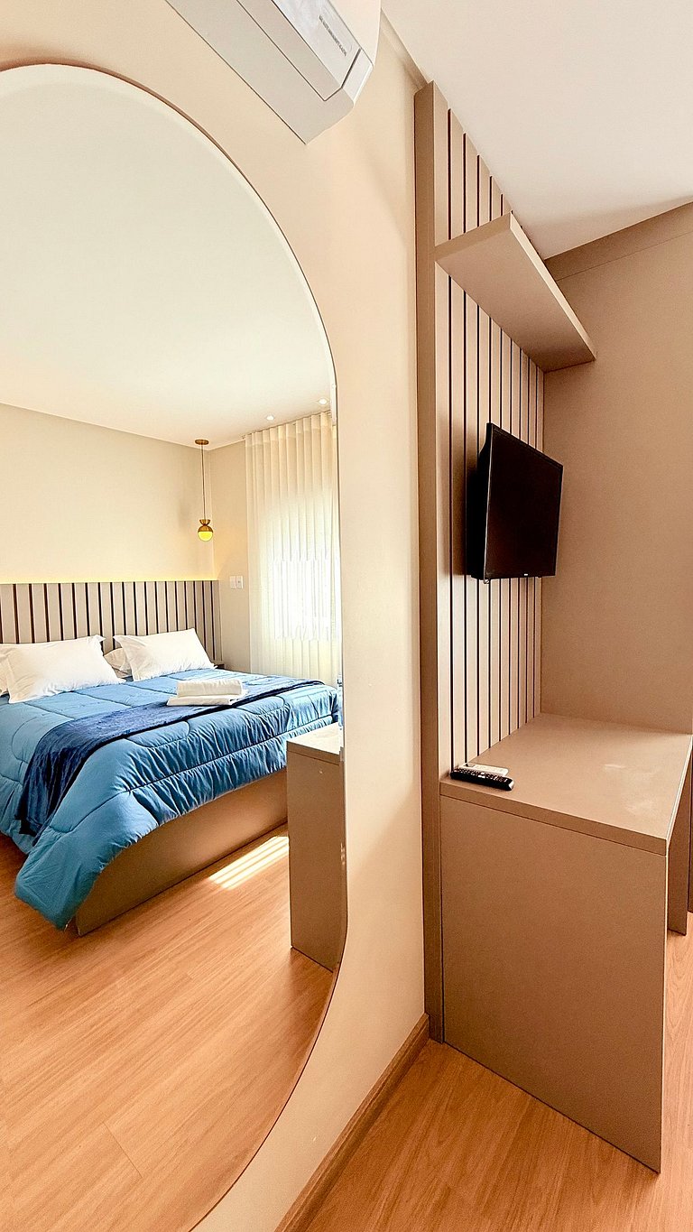 Charmoso e Completo c/ Lareira Próx a Rua Coberta