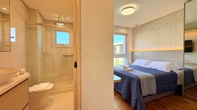 Alto Padrão em condomínio Clube com Piscina