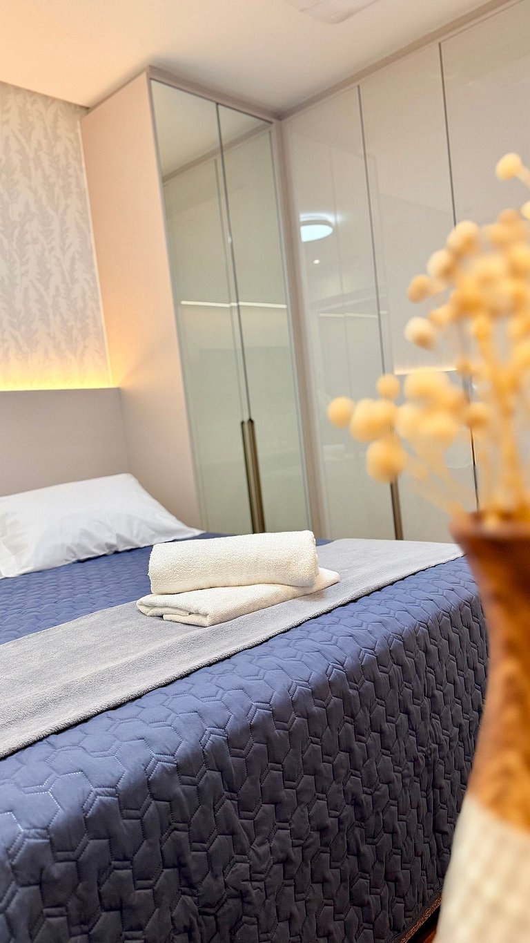 Alto Padrão em condomínio Clube com Piscina