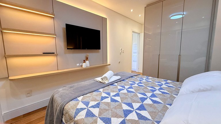 Alto Padrão em condomínio Clube com Piscina