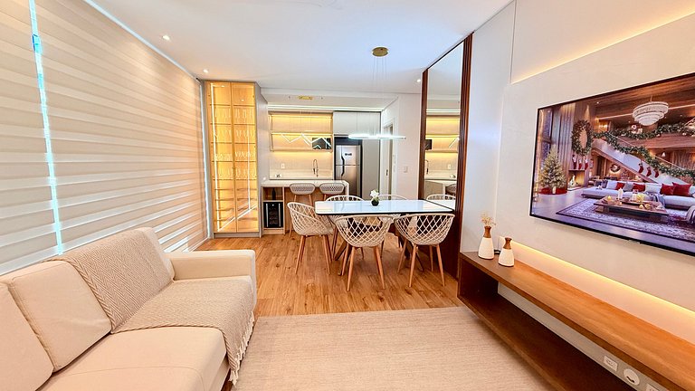 Alto Padrão em condomínio Clube com Piscina