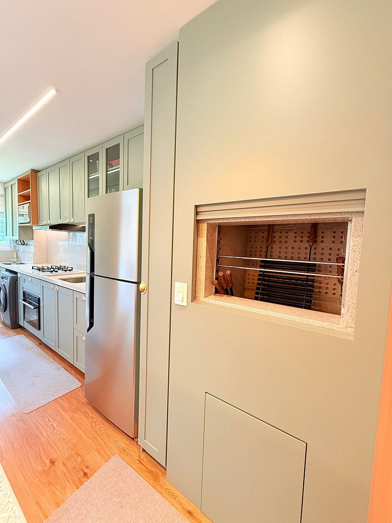 Natureza & Piscina | Apê Novo em Condomínio Clube