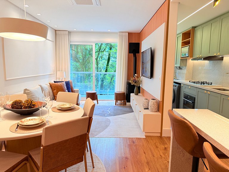 Natureza & Piscina | Apê Novo em Condomínio Clube