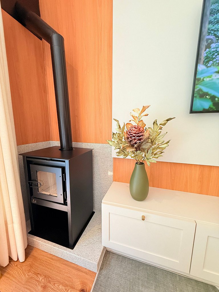 Natureza & Piscina | Apê Novo em Condomínio Clube