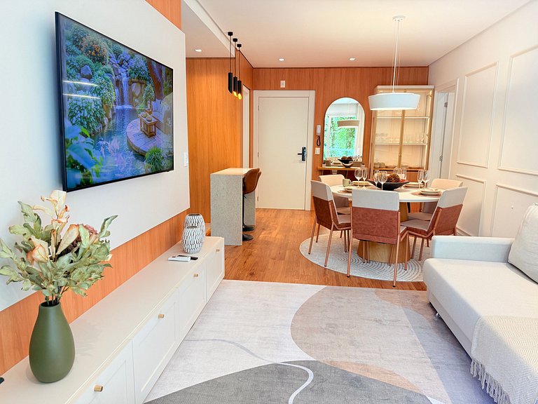 Natureza & Piscina | Apê Novo em Condomínio Clube