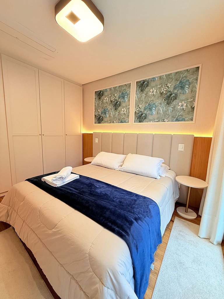 Natureza & Piscina | Apê Novo em Condomínio Clube