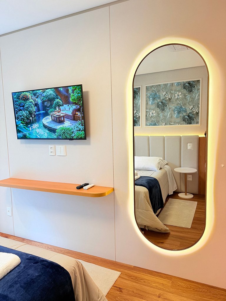 Natureza & Piscina | Apê Novo em Condomínio Clube