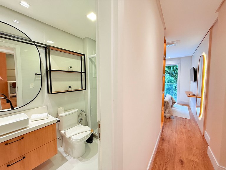 Natureza & Piscina | Apê Novo em Condomínio Clube