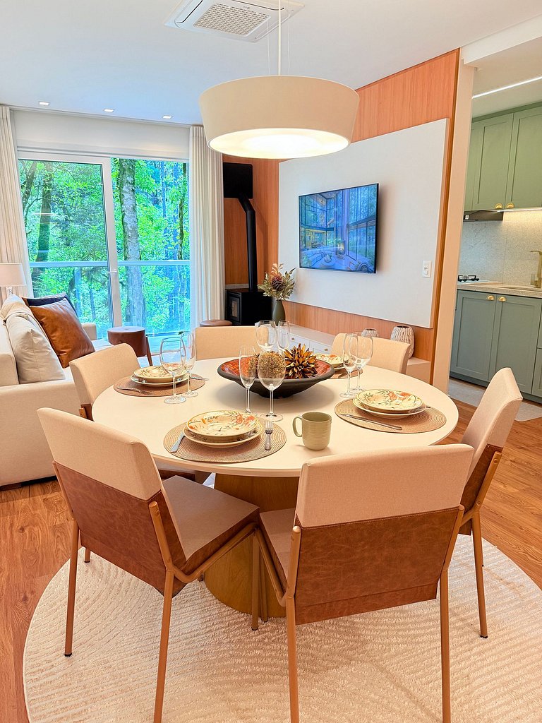 Natureza & Piscina | Apê Novo em Condomínio Clube