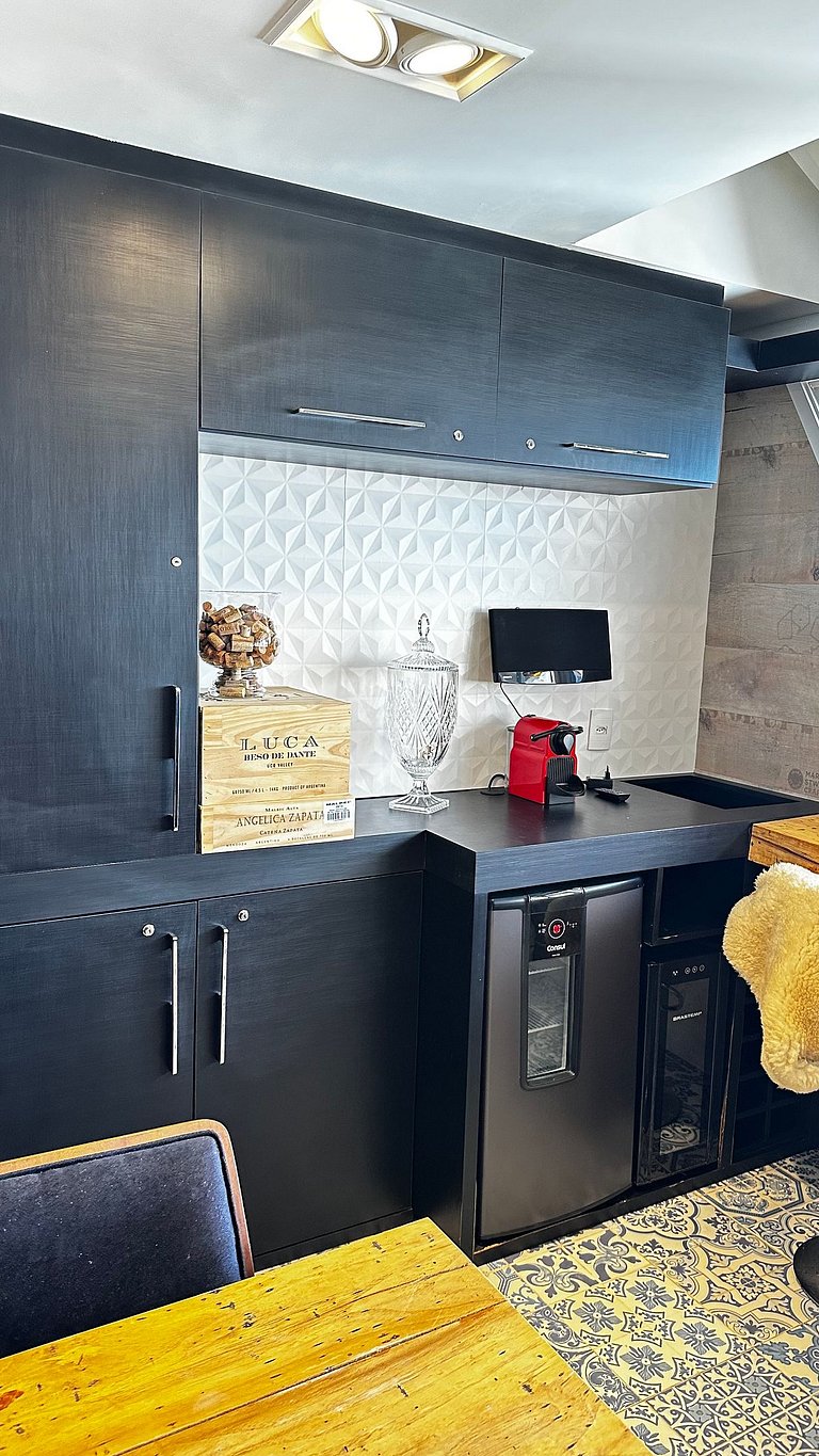 Luxo 3 Suítes | Vista Vale do Quilombo |R. Coberta