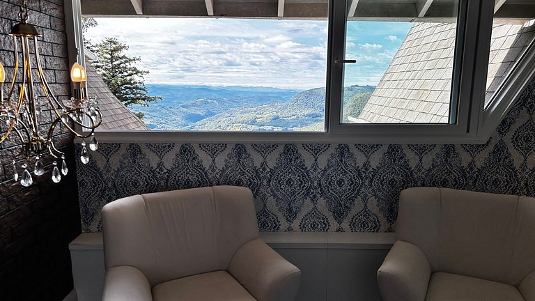 Luxo 3 Suítes | Vista Vale do Quilombo |R. Coberta