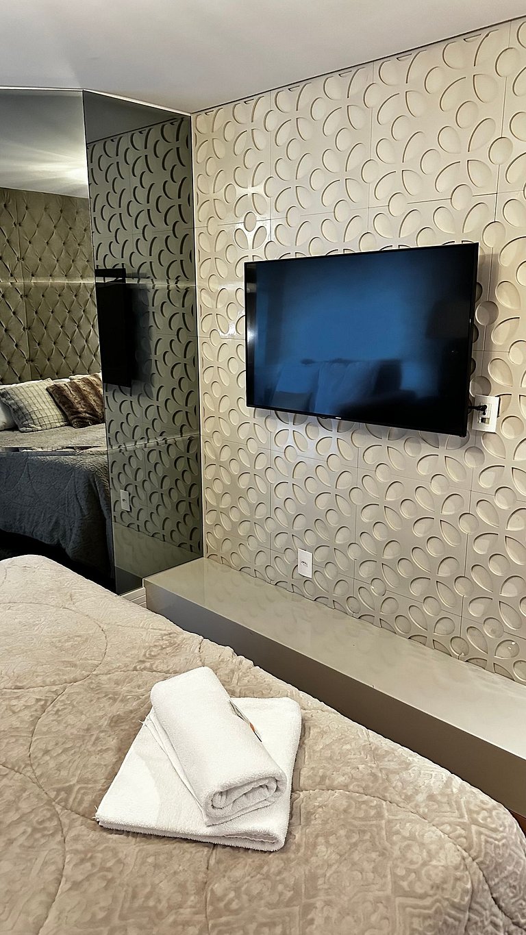 Luxo 3 Suítes | Vista Vale do Quilombo |R. Coberta