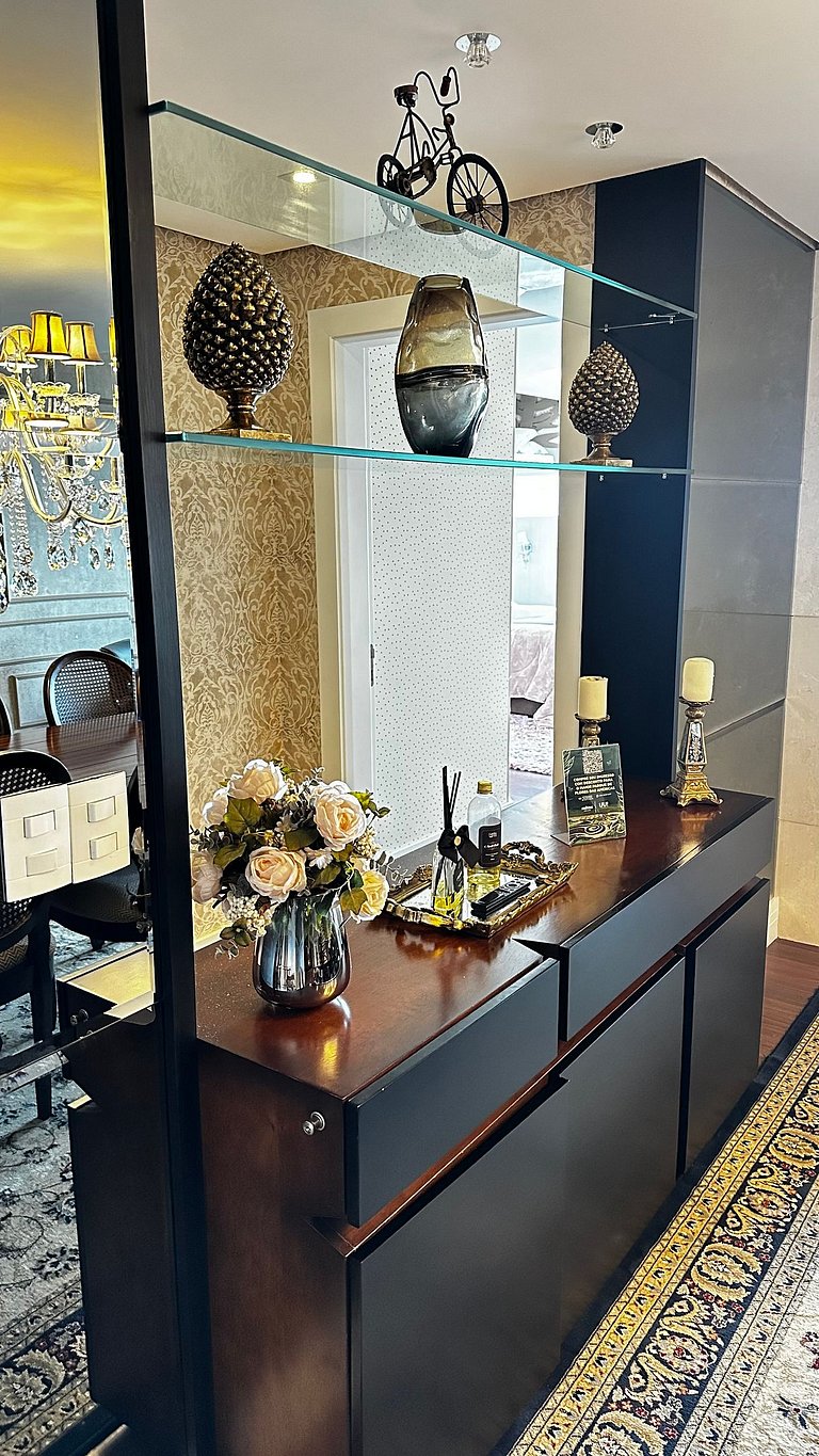 Luxo 3 Suítes | Vista Vale do Quilombo |R. Coberta