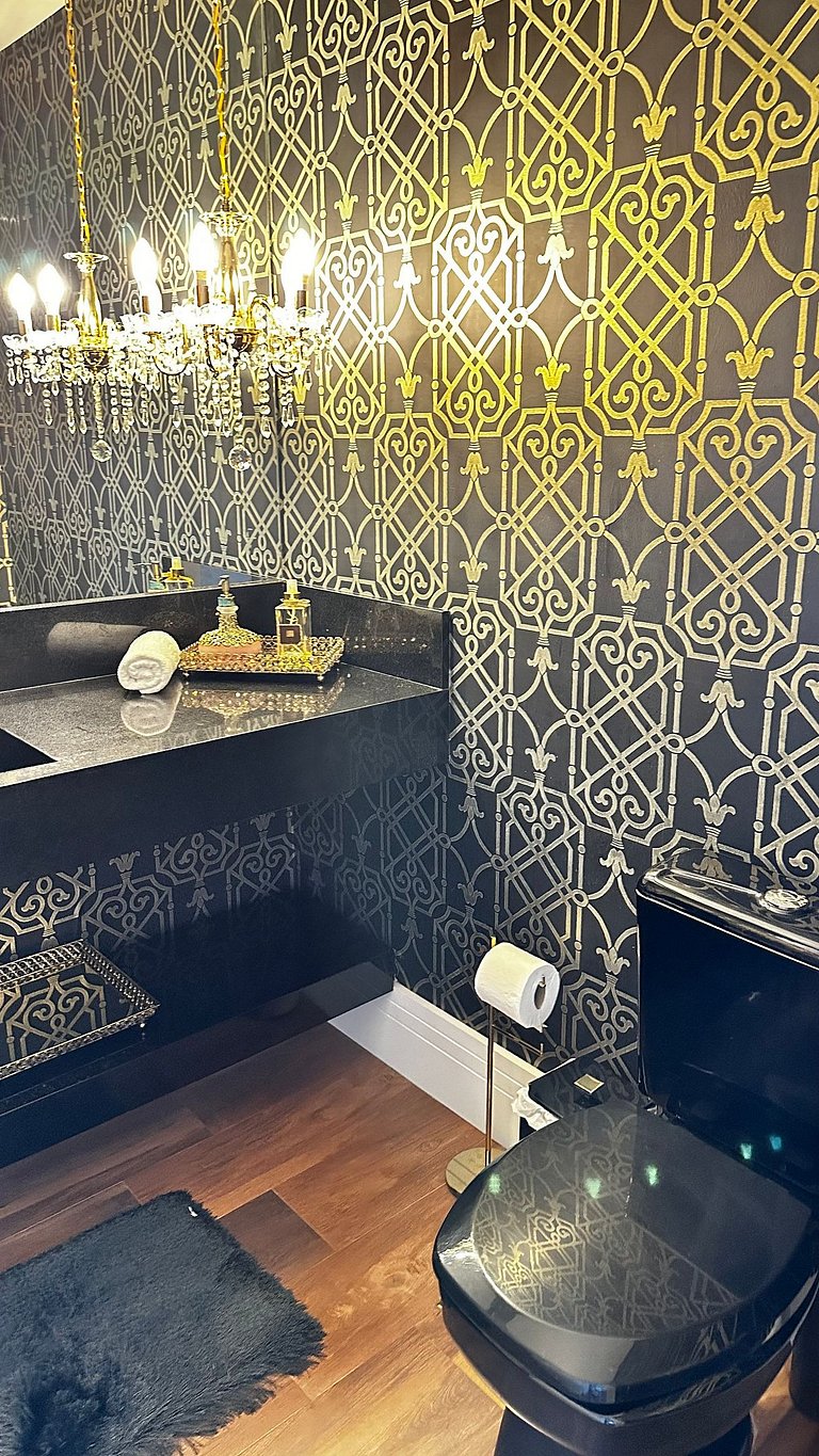 Luxo 3 Suítes | Vista Vale do Quilombo |R. Coberta