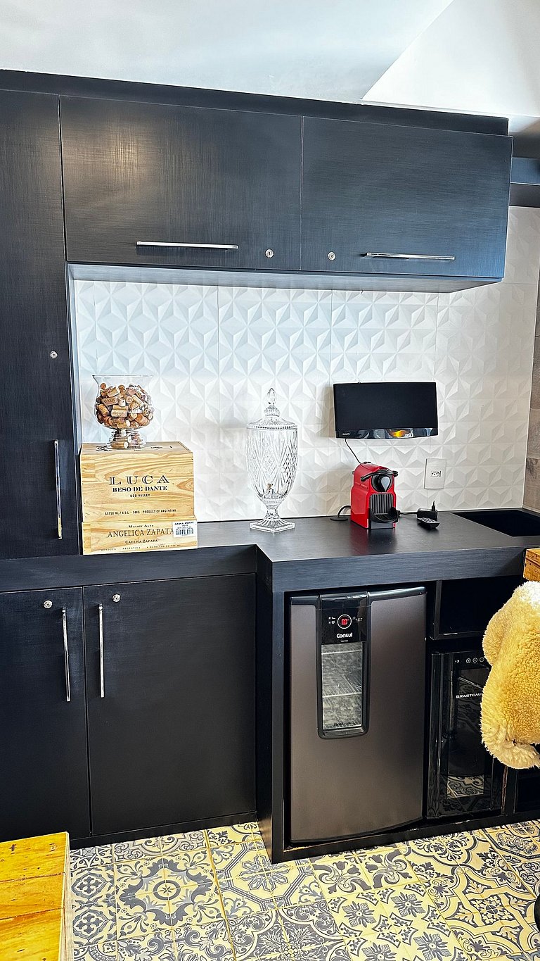 Luxo 3 Suítes | Vista Vale do Quilombo |R. Coberta