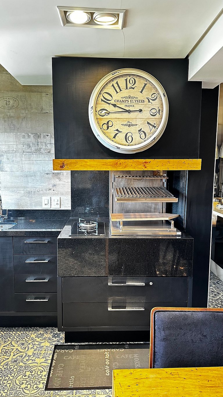 Luxo 3 Suítes | Vista Vale do Quilombo |R. Coberta