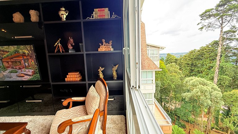 Luxo 3 Suítes | Vista Vale do Quilombo |R. Coberta