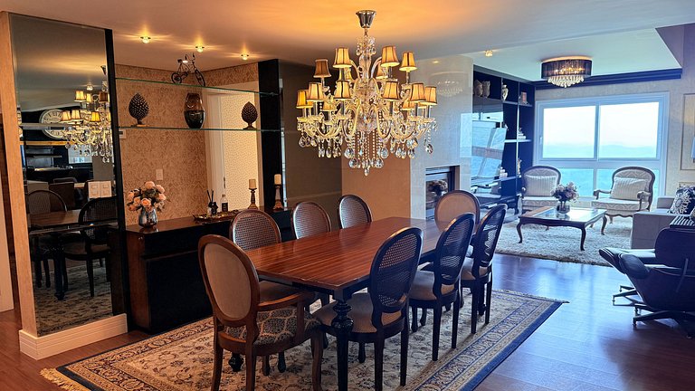 Luxo 3 Suítes | Vista Vale do Quilombo |R. Coberta