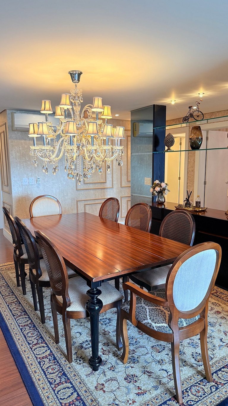 Luxo 3 Suítes | Vista Vale do Quilombo |R. Coberta