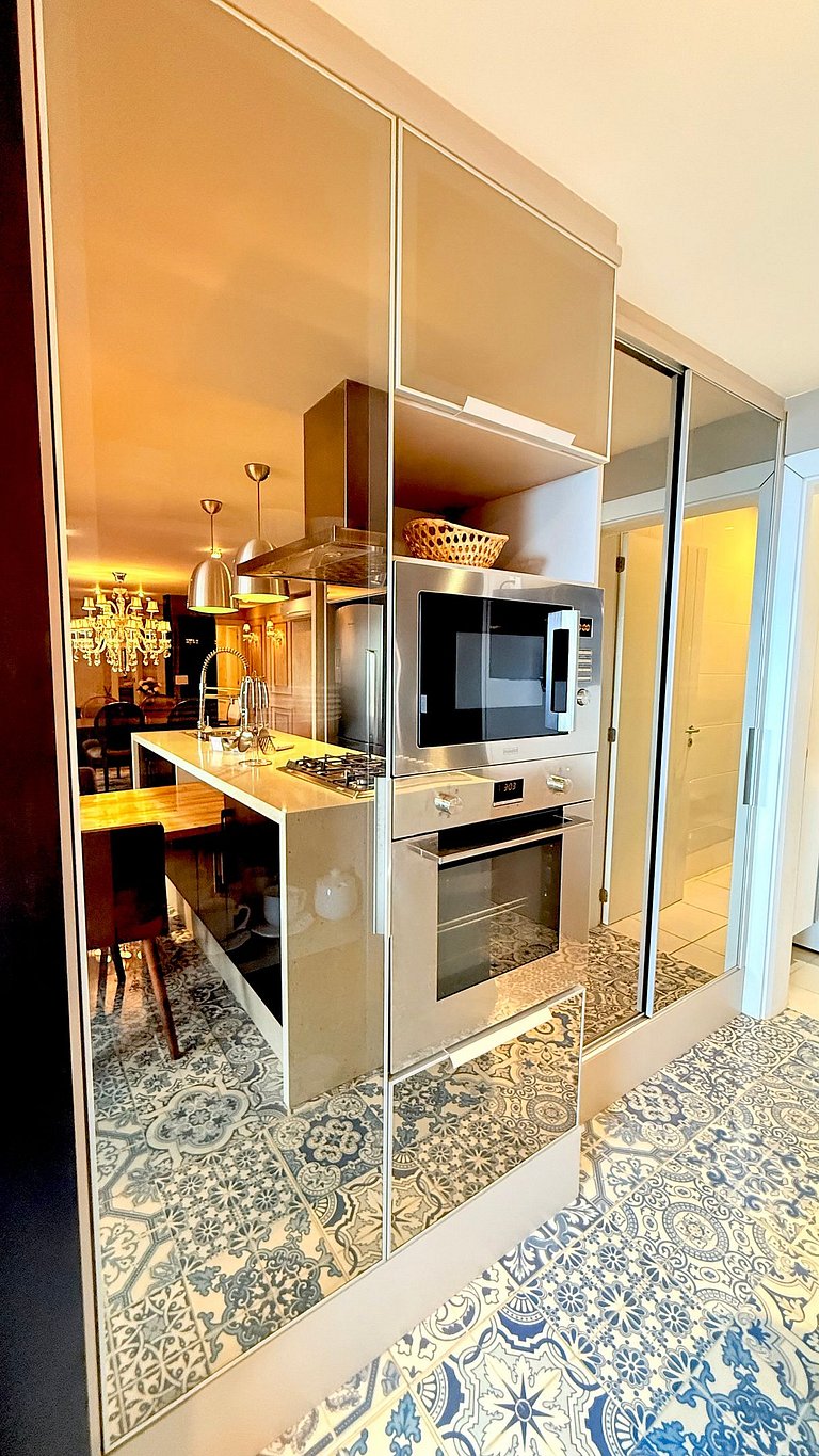 Luxo 3 Suítes | Vista Vale do Quilombo |R. Coberta