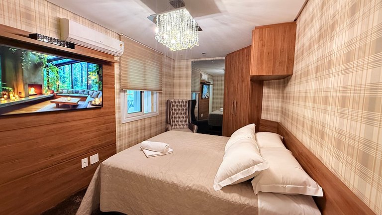 Luxo 3 Suítes | Vista Vale do Quilombo |R. Coberta