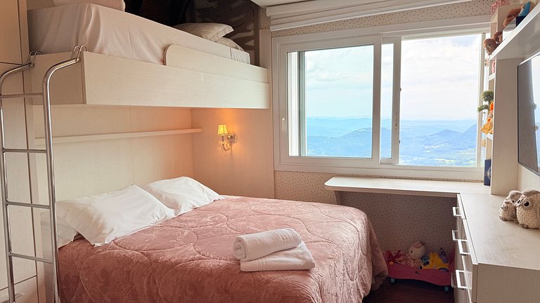 Luxo 3 Suítes | Vista Vale do Quilombo |R. Coberta