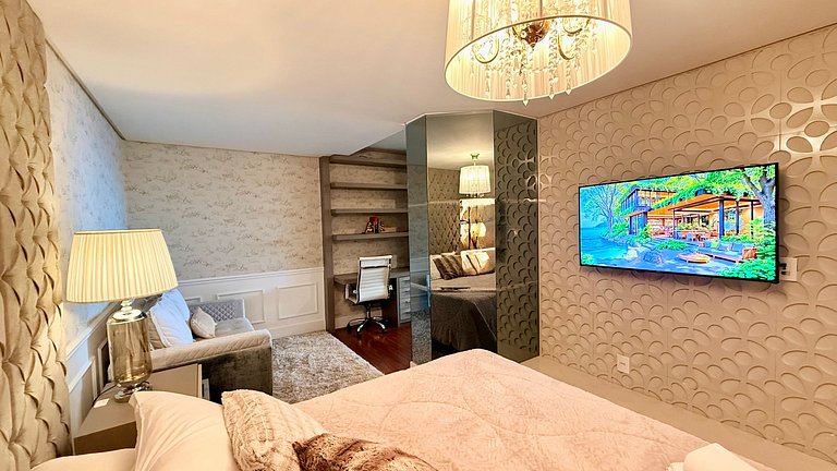 Luxo 3 Suítes | Vista Vale do Quilombo |R. Coberta