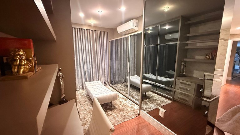 Luxo 3 Suítes | Vista Vale do Quilombo |R. Coberta