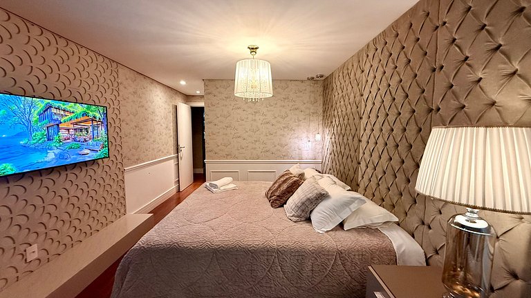 Luxo 3 Suítes | Vista Vale do Quilombo |R. Coberta