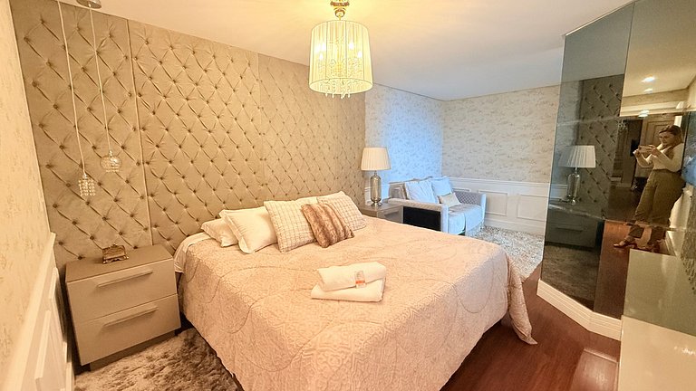 Luxo 3 Suítes | Vista Vale do Quilombo |R. Coberta