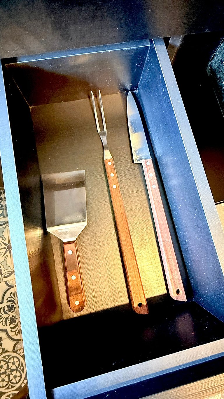 Luxo 3 Suítes | Vista Vale do Quilombo |R. Coberta