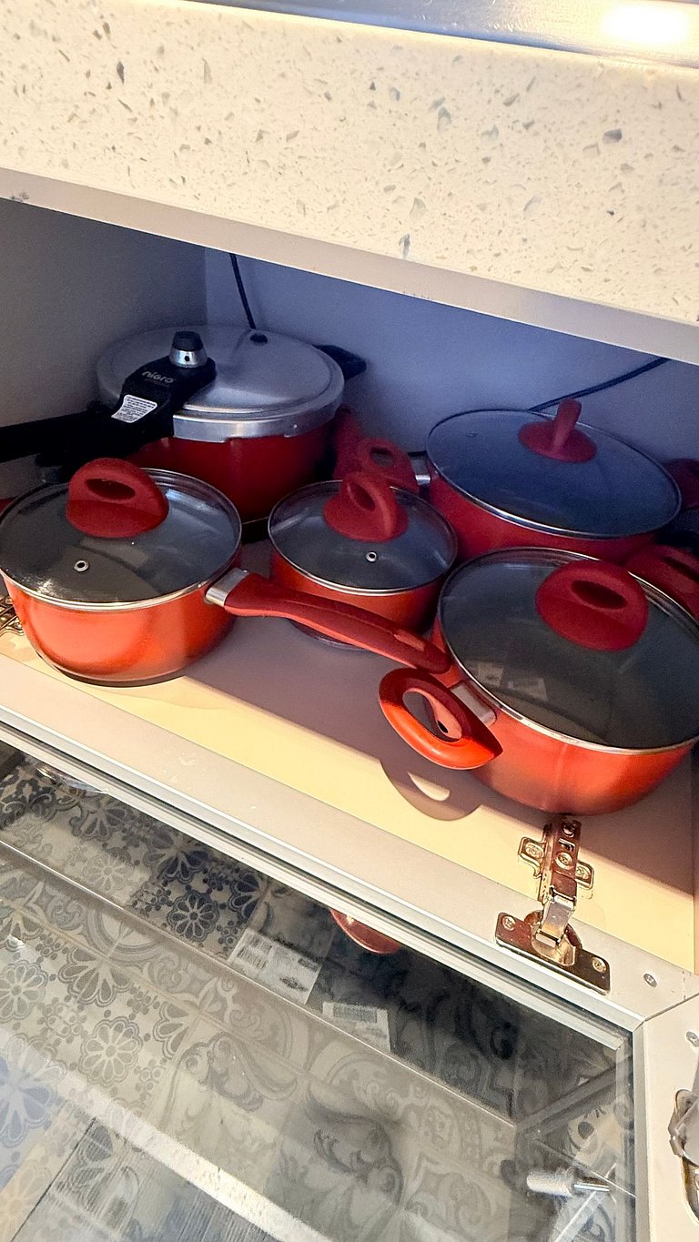 Luxo 3 Suítes | Vista Vale do Quilombo |R. Coberta