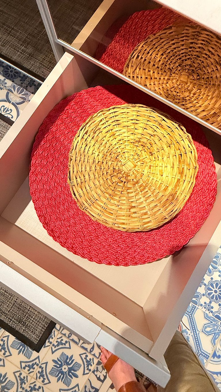 Luxo 3 Suítes | Vista Vale do Quilombo |R. Coberta