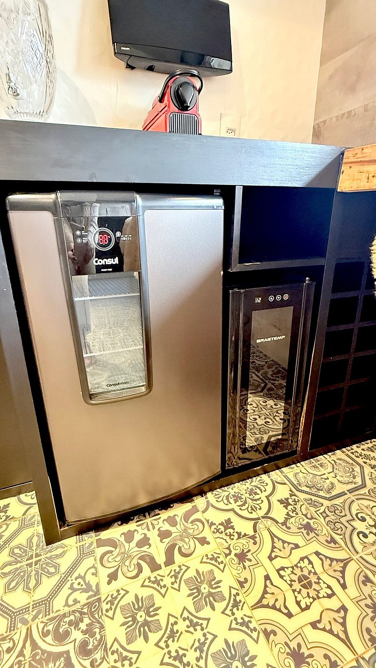 Luxo 3 Suítes | Vista Vale do Quilombo |R. Coberta