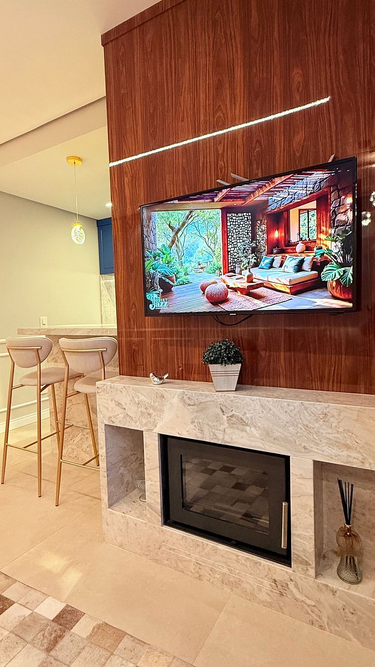 Apê lindo entre a Rua Coberta e Rua Torta!