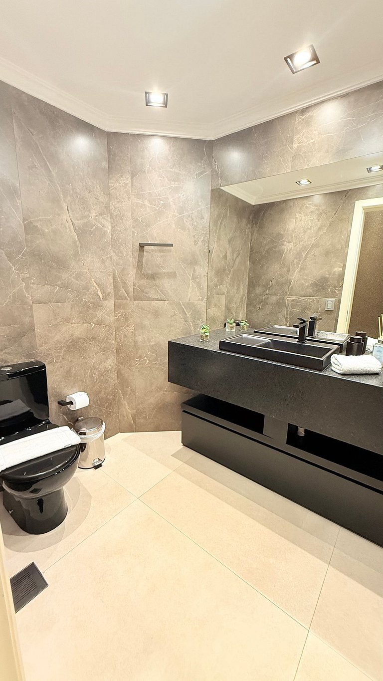 Apê lindo entre a Rua Coberta e Rua Torta!