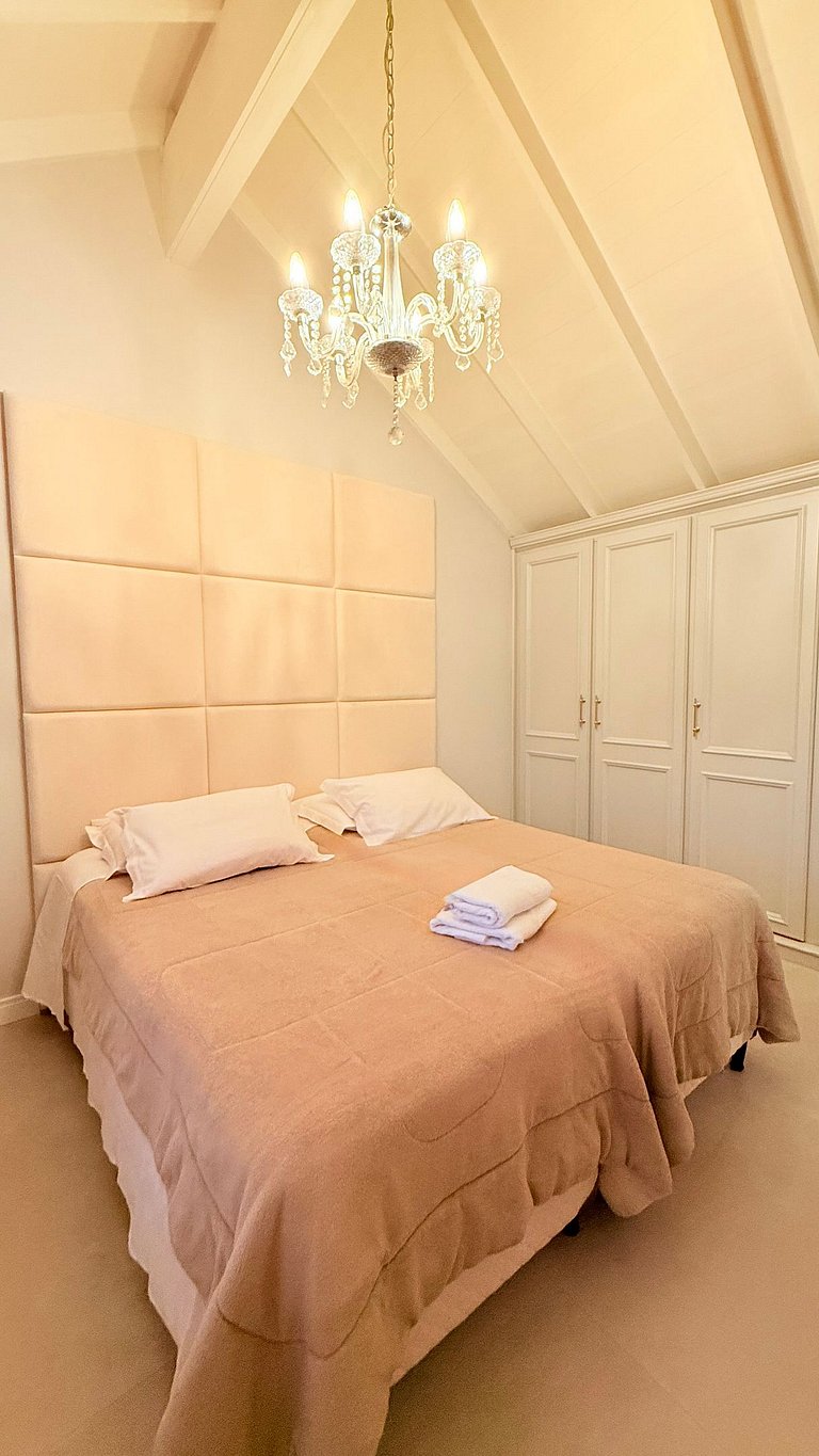 Apê lindo entre a Rua Coberta e Rua Torta!