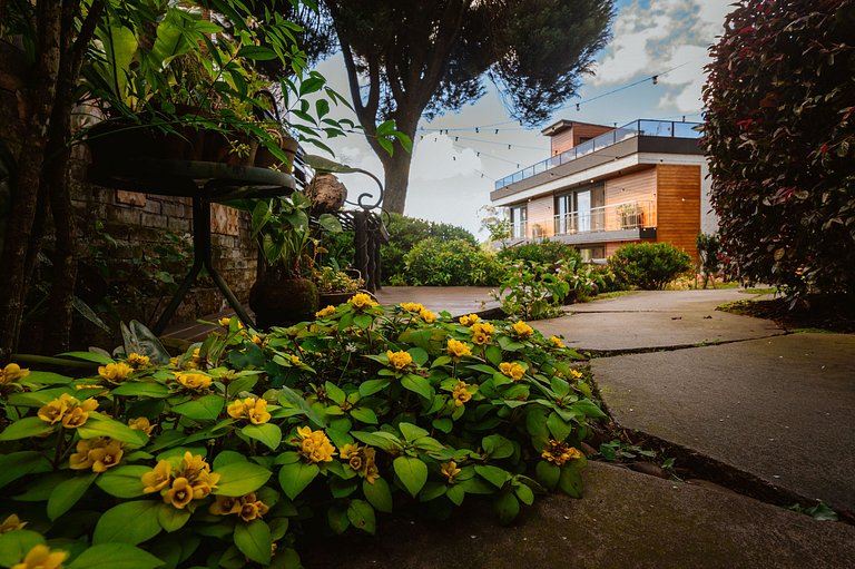 Suites Refúgio do Vale I